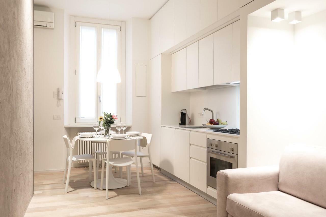 Brisa Lägenhet Milano Exteriör bild